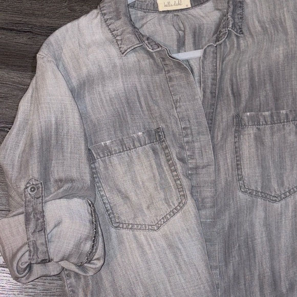 Bella Dahl Soft Tencel Button Front Shirt w/Frayed Hem Size Medium Chambray Grey - Picture 6 of 15